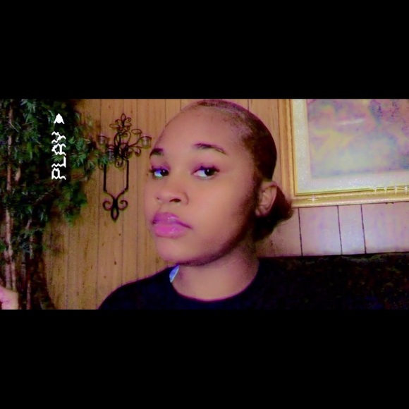 Meet your Posher, Ashanti - Picture 1 of 1